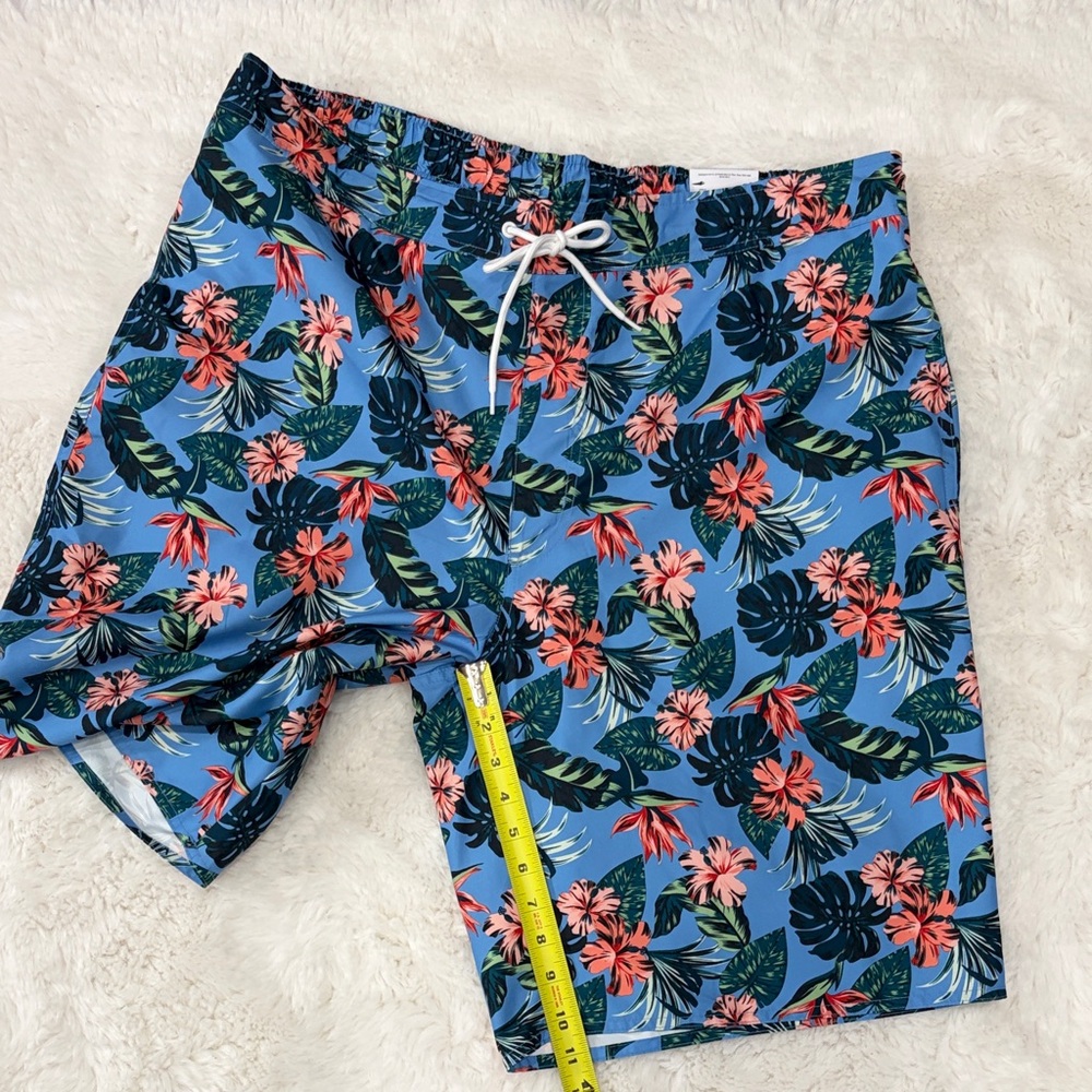 St.John’s Bay, size 2XLT,Floral Blue Men's Swim Shorts - Picture 13 of 17